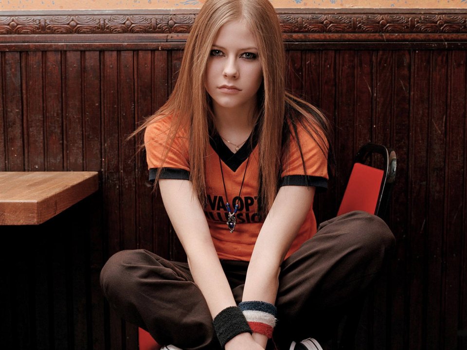 Avril Lavigne Vintage Restaurant Portrait Photo