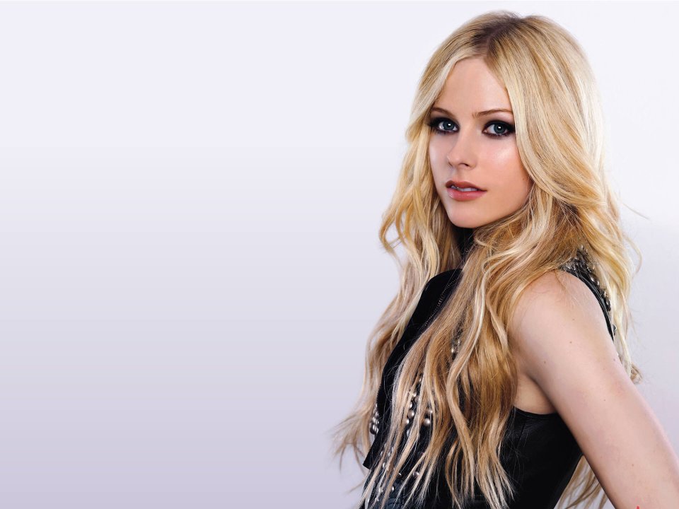 Avril Lavigne Fashion Studio Portrait Photo