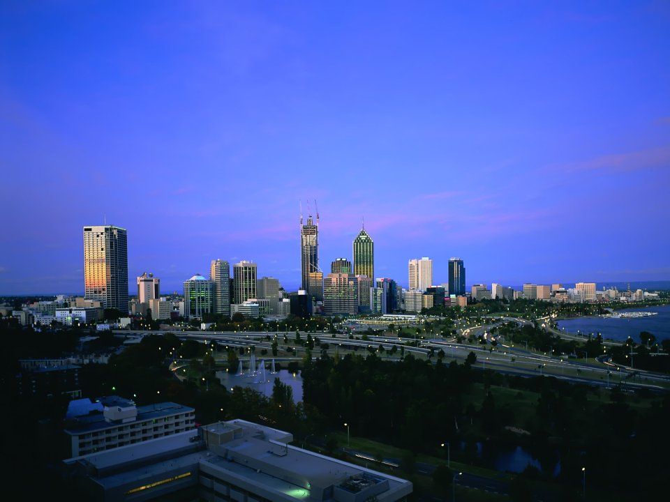 澳大利亚珀斯城市天际线黄昏美景