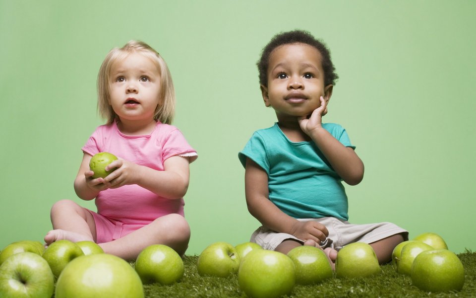 Cute Toddlers With Green Apples Child Photography