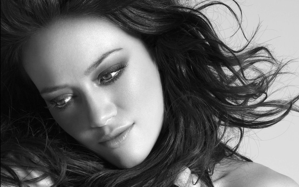 Hilary Duff Black And White HD Portrait Photo