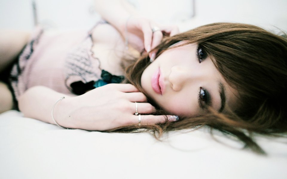 Japanese Idol Girl Home Soft Portrait Photography