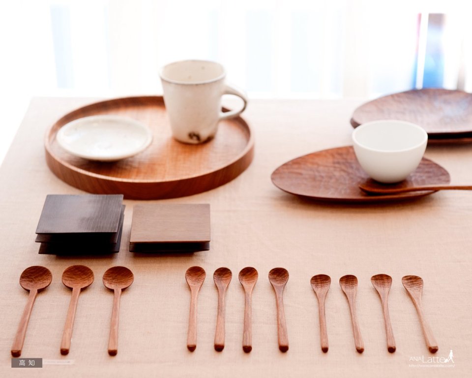 Minimalist Japanese Wooden Tableware Still Life