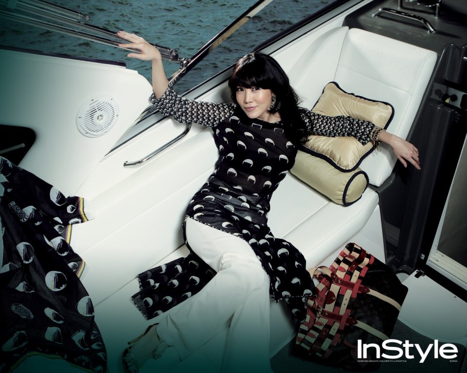 韩国InStyle杂志游艇时尚女性写真