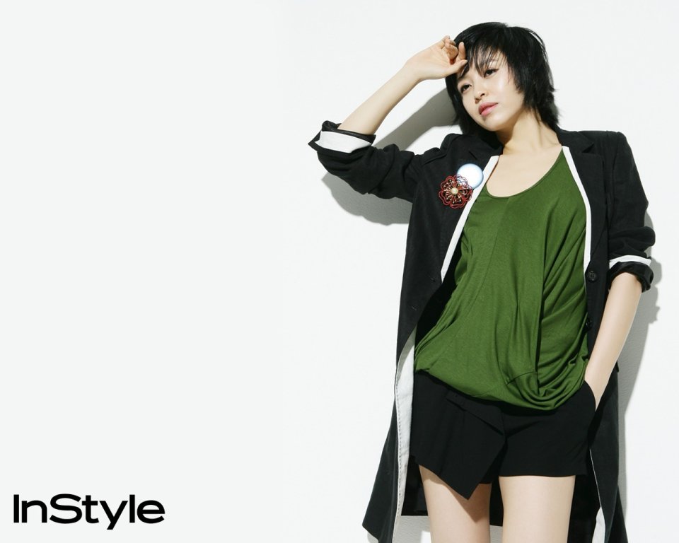 韩国女明星InStyle杂志干练休闲时尚写真大片