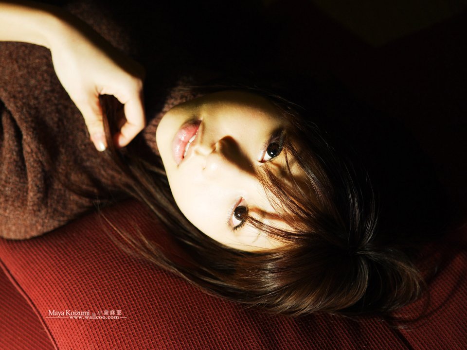 Maya Koizumi Warm Light Home Portrait Photography
