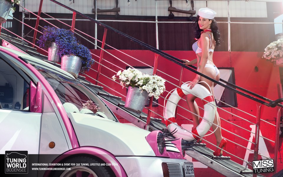 Miss Tuning Sailor Bikini Girl Modified Car Fashion Portrait