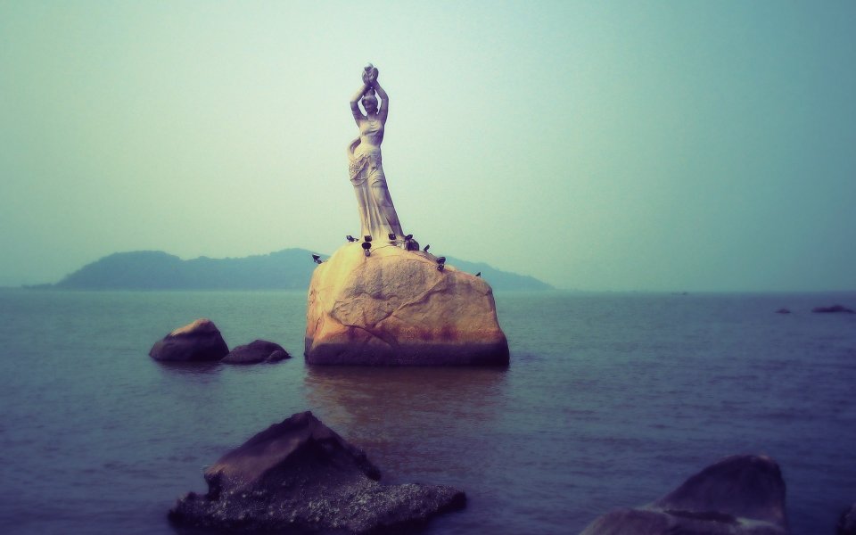 Zhuhai Fisher Girl Statue