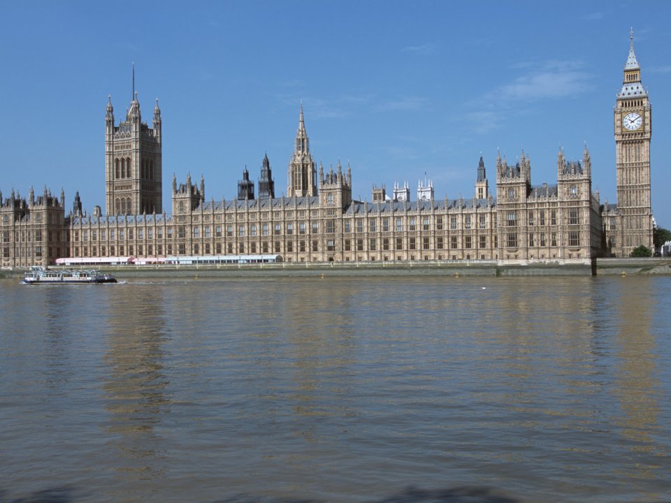 London Thames River Palace Of Westminster Big Ben Sunny View