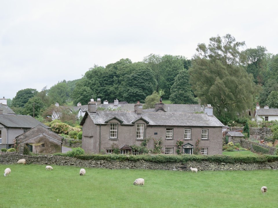 英国湖区英式乡村石屋牧场风光