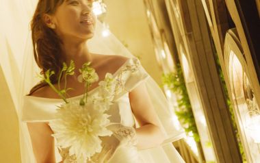 Garden Wedding Elegant Bride Warm Light Corridor Photography