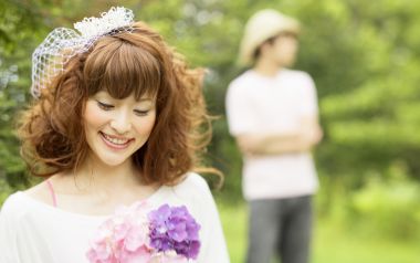 Outdoor Garden Japanese Style Sweet Bride Wedding Photo
