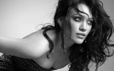 Hilary Duff Black And White Fashion HD Portrait Photo
