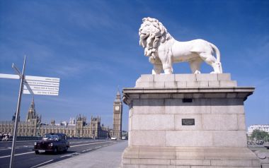 英国伦敦威斯敏斯特桥与大本钟