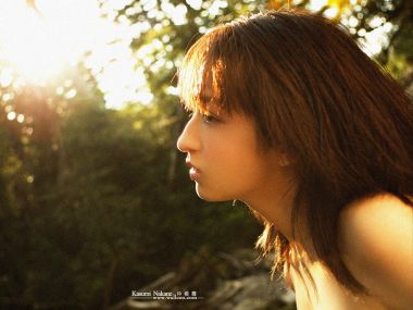 中根霞 林间逆光少女写真