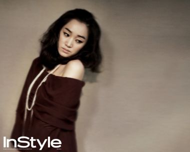 韩国女星 InStyle 杂志复古柔焦时尚棚拍写真