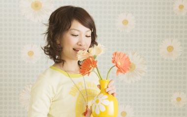 Fresh Home Portrait Young Girl Holding African Daisies Yellow Vase