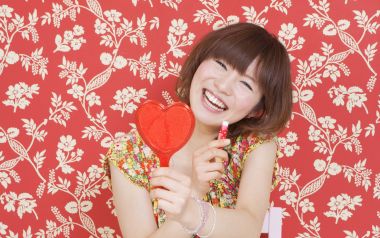 Japanese Sweet Girl Holding Heart Mirror Home Portrait Photo