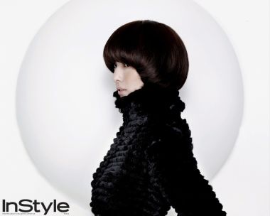 InStyle韩国版 短发女性黑色毛绒外套时尚写真