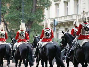 伦敦英国皇家骑兵仪仗队巡游街景