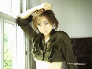 Masako Umemiya Warm Window Portrait Photography