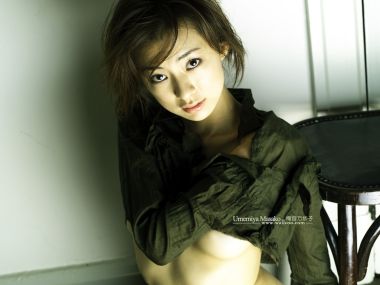 梅宫万纱子 室内人像写真