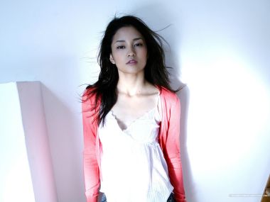 Meisa Kuroki Fresh Casual Japanese Portrait