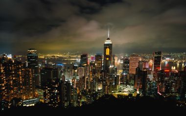 香港太平山顶俯瞰维多利亚港璀璨夜景