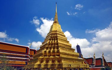泰国曼谷大皇宫玉佛寺鎏金佛塔景观