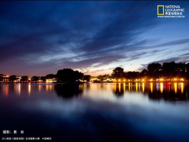 中国湖泊夜景 灯光倒影 宁静唯美