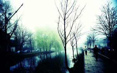 LOMO风格雾中运河风景摄影