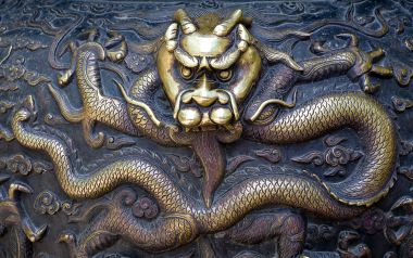 Chinese Traditional Dragon Pattern Metal Relief