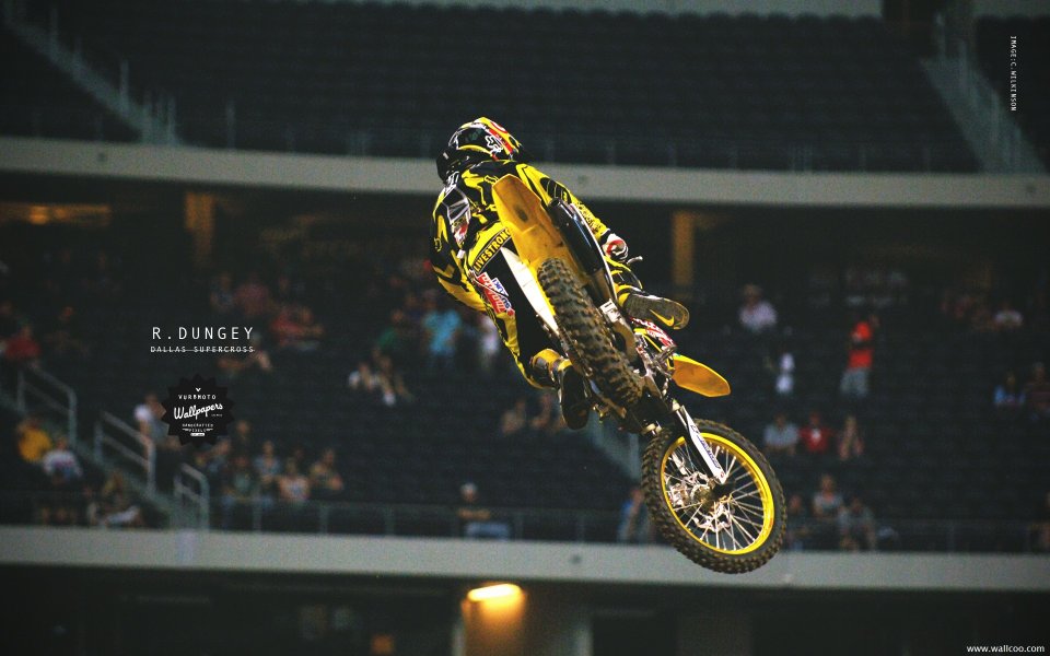 R. Dungey 达拉斯超级越野赛飞跃瞬间