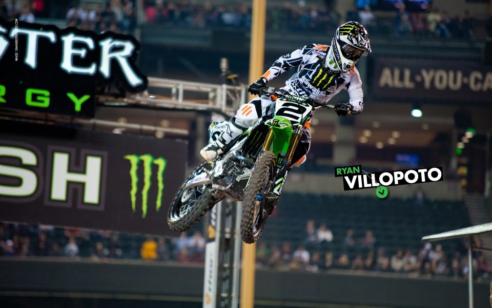 Ryan Villopoto摩托车越野赛飞跃瞬间