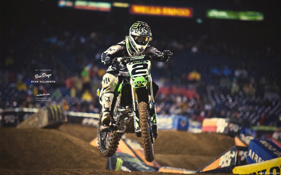 2011 San Diego Motocross Ryan Villopoto Racing Moment