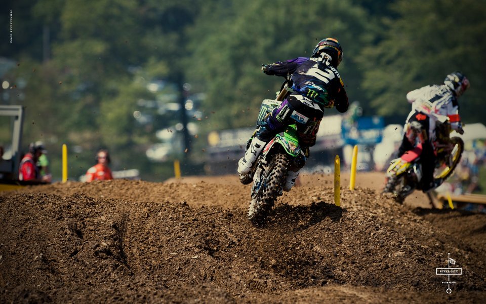 Motocross Dirt Track Racing Scene