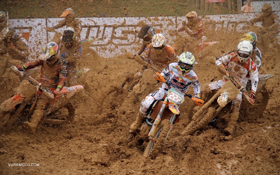 Motocross Mud Track Race Scene
