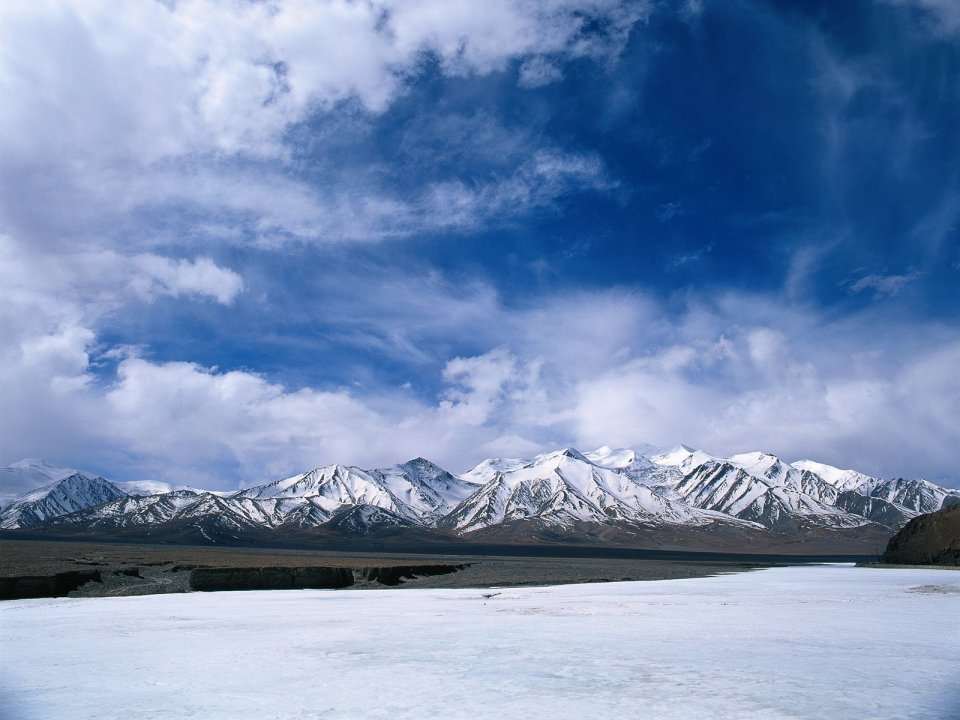 China Winter Plateau Snow Mountain Frozen Lake Scenery