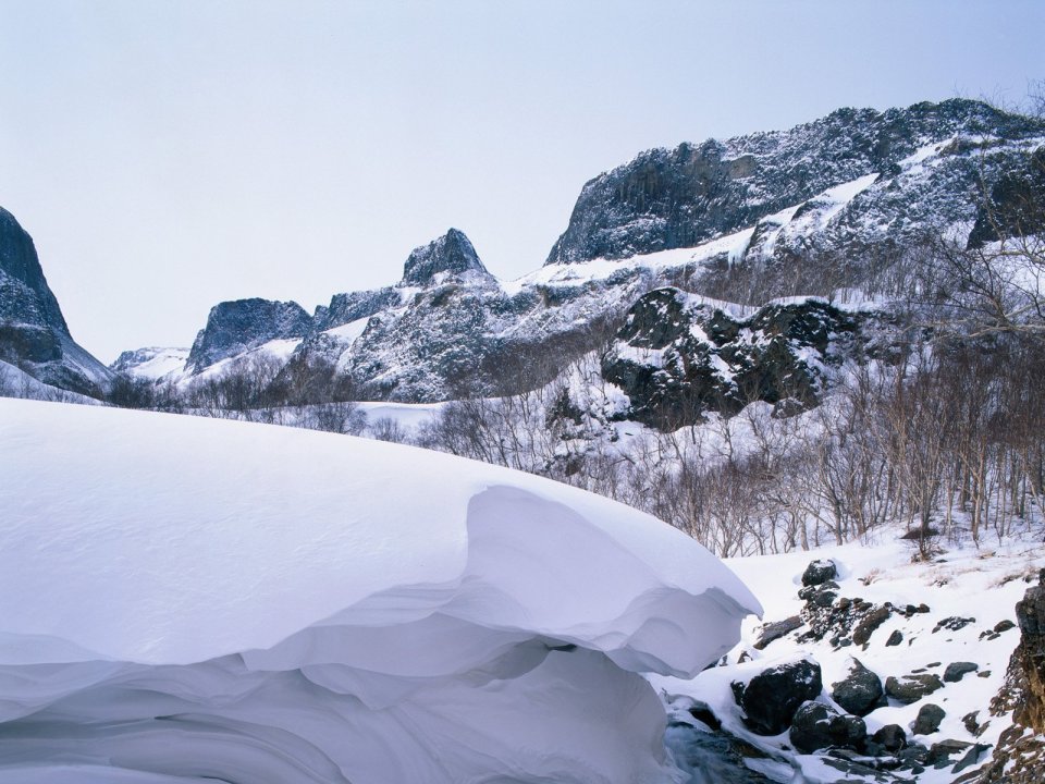 中国冬季高山壮丽冰雪风光