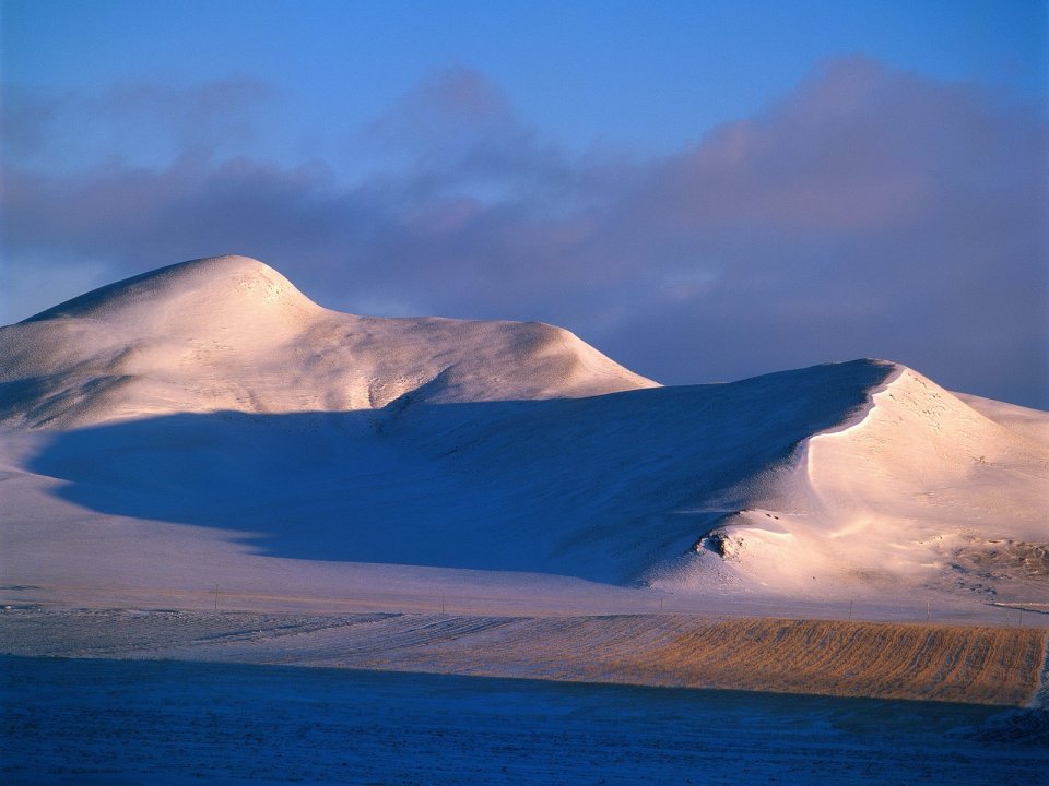 中国冬日雪原雪山晨昏自然风光