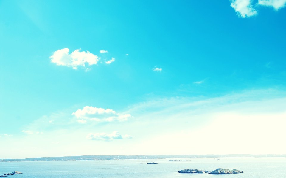 清新冷调夏日碧海蓝天海岸风光