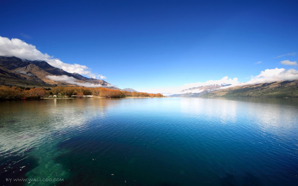 新西兰瓦纳卡湖秋日湖光山色风光