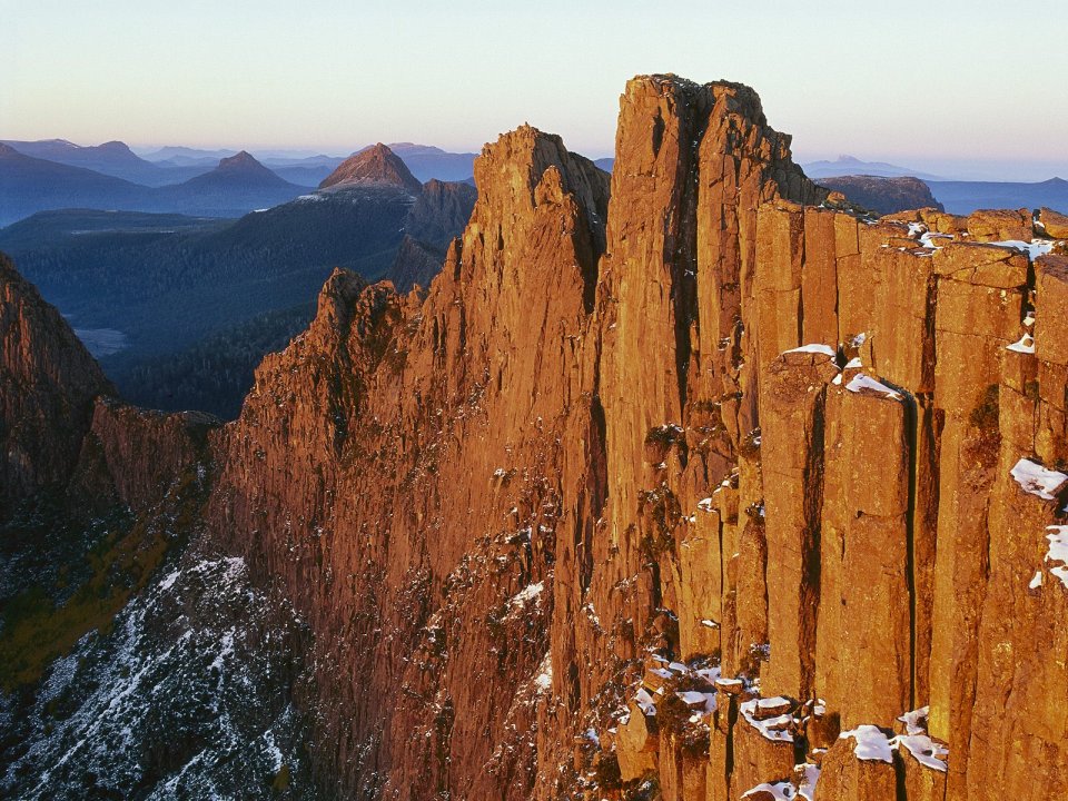 Dawn On Mount Geryon Cradle Mountain Tasmania
