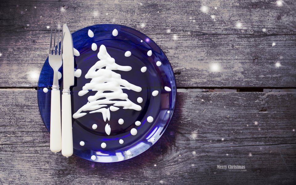 Cream Christmas Tree On Blue Plate
