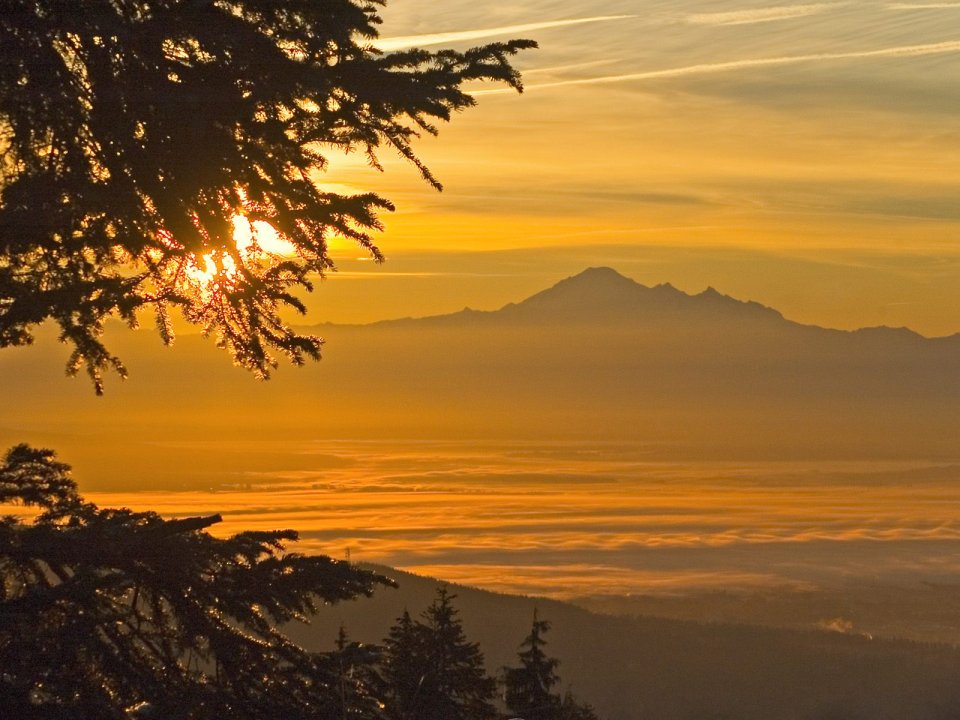 Fraser Valley Sunrise Mount Baker British Columbia