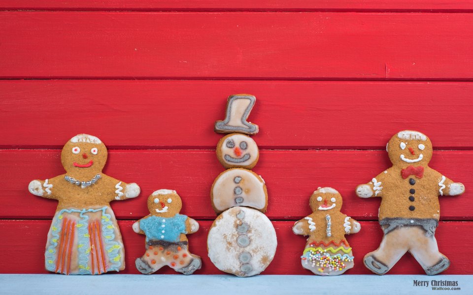 Gingerbread Family Snowman Red Background