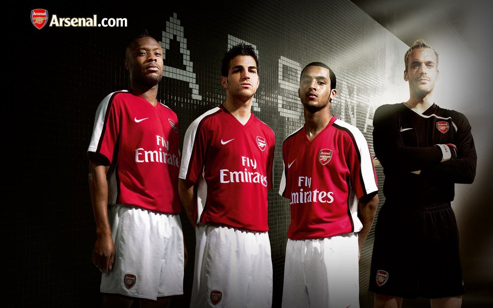 Arsenal FC: Official Club Wallpaper Collection