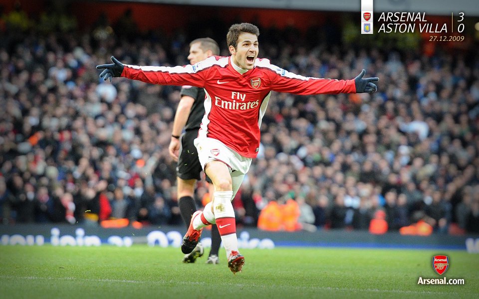阿森纳球员在2009年12月27日对阵阿斯顿维拉的比赛中庆祝进球
