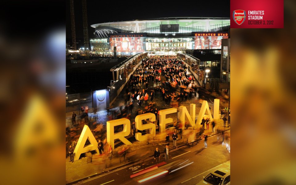 Arsenal Emirates Stadium Night Fans Scene