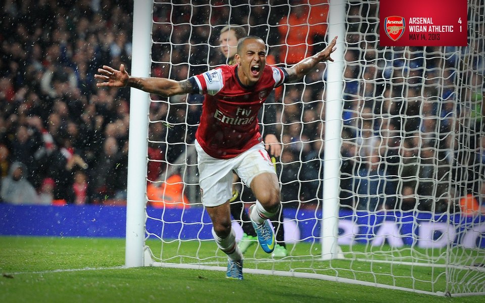 Arsenal Player Celebrating Goal In Rain 2013 Arsenal 4 1 Wigan